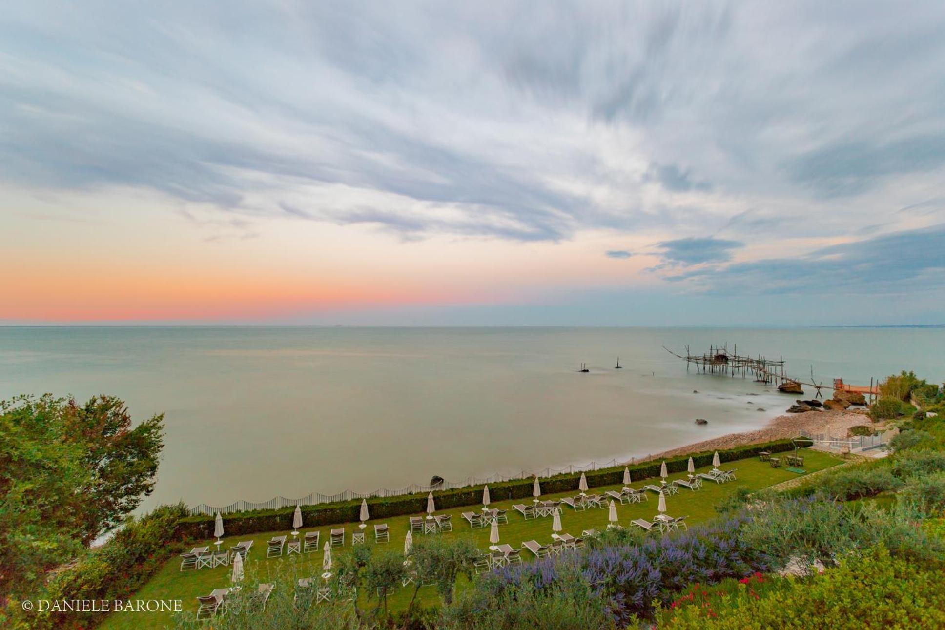 Baia Delphis Resort Vasto Eksteriør bilde
