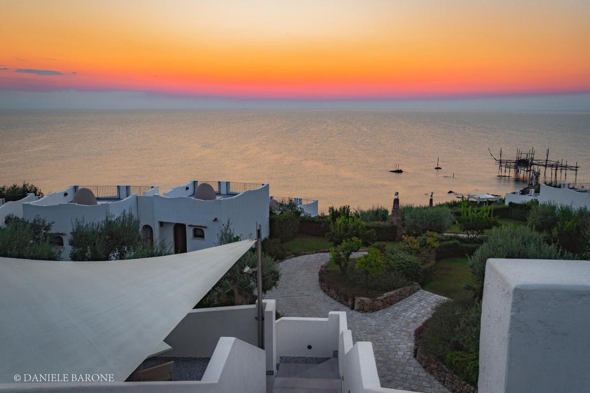 Baia Delphis Resort Vasto Eksteriør bilde