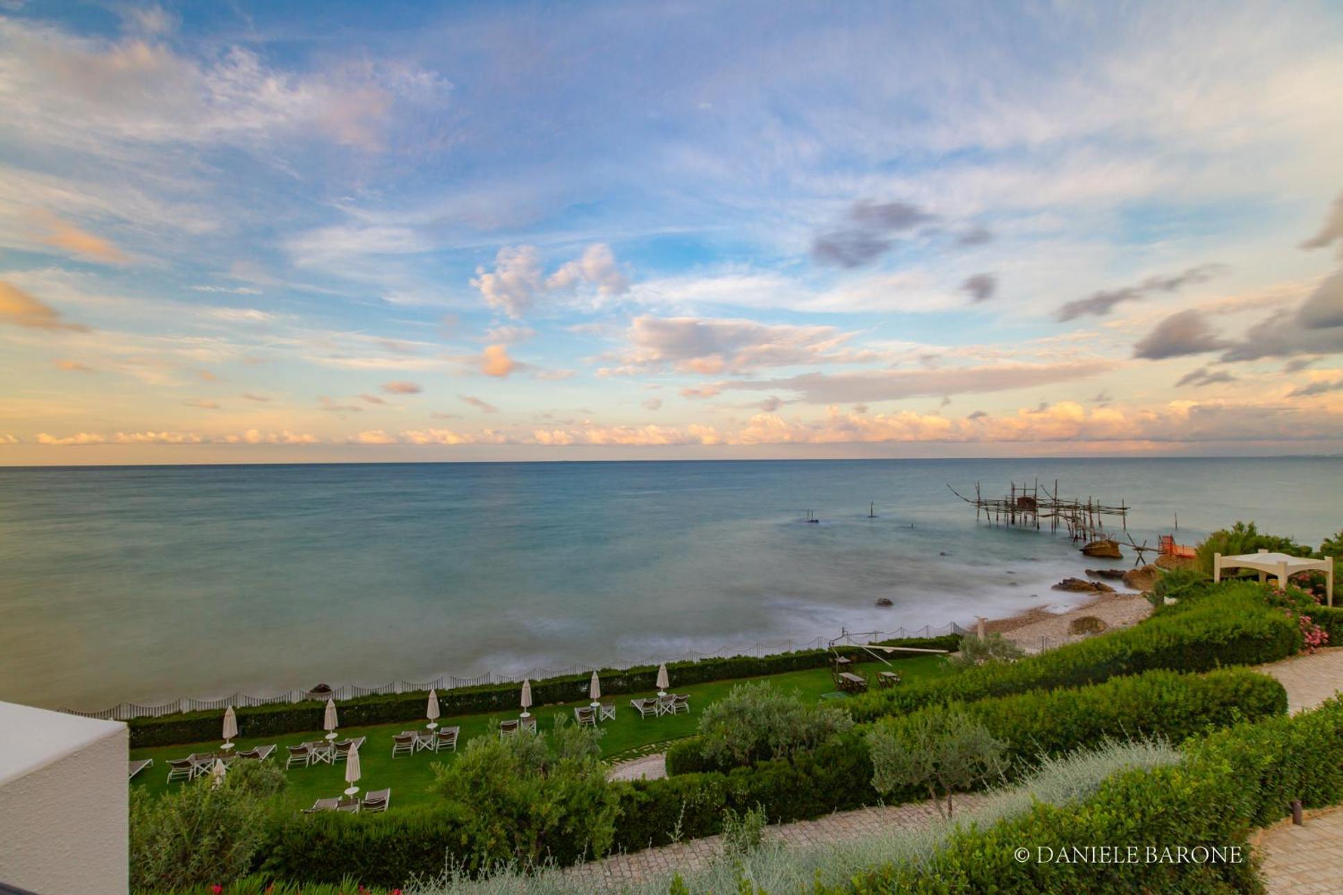 Baia Delphis Resort Vasto Eksteriør bilde