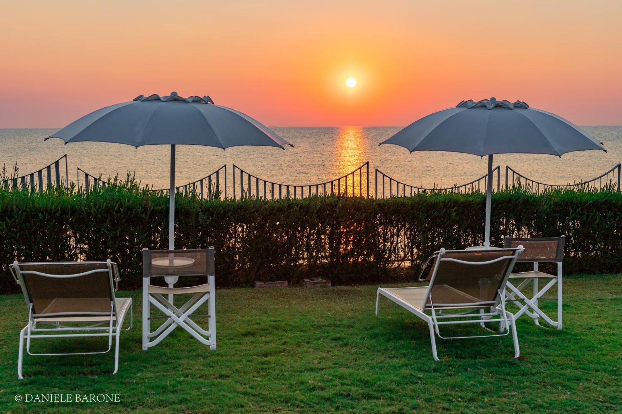 Baia Delphis Resort Vasto Eksteriør bilde