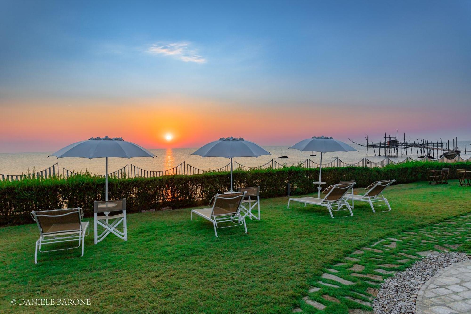 Baia Delphis Resort Vasto Eksteriør bilde
