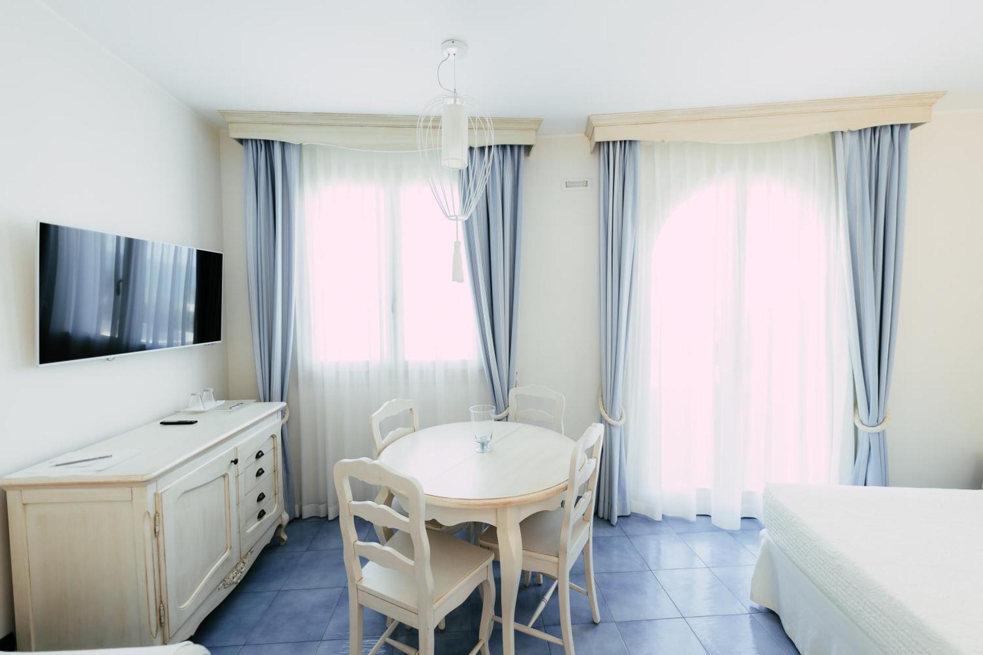 Baia Delphis Resort Vasto Eksteriør bilde