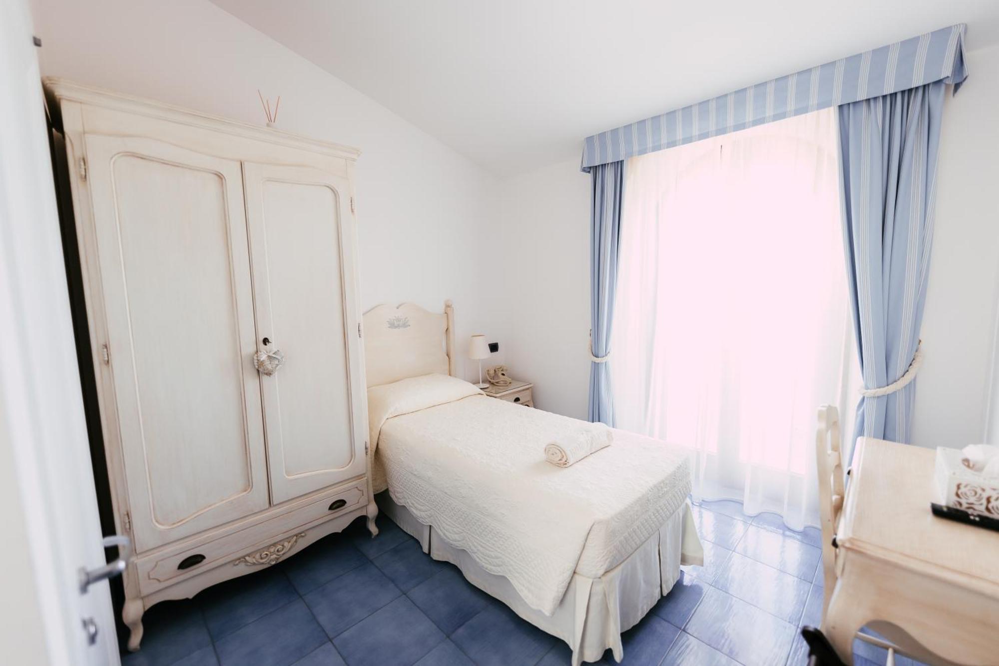 Baia Delphis Resort Vasto Eksteriør bilde